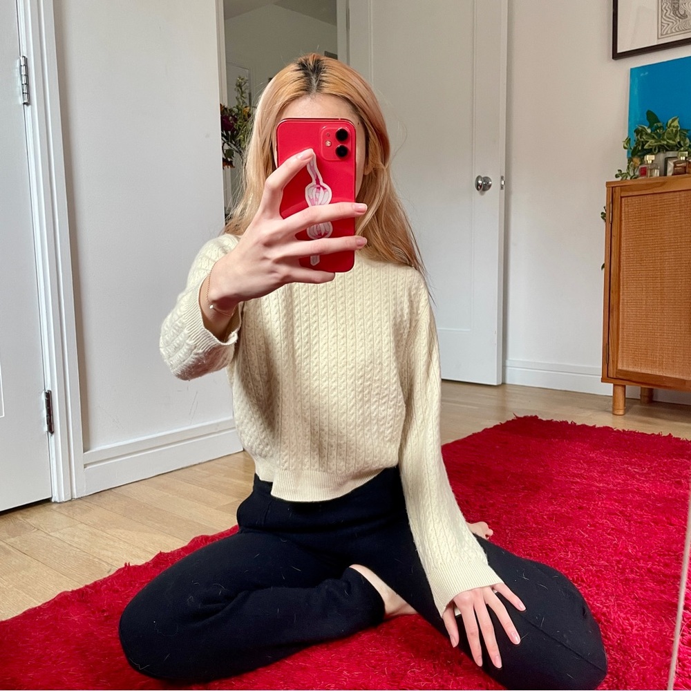 Vintage cream cable-knit cashmere sweater